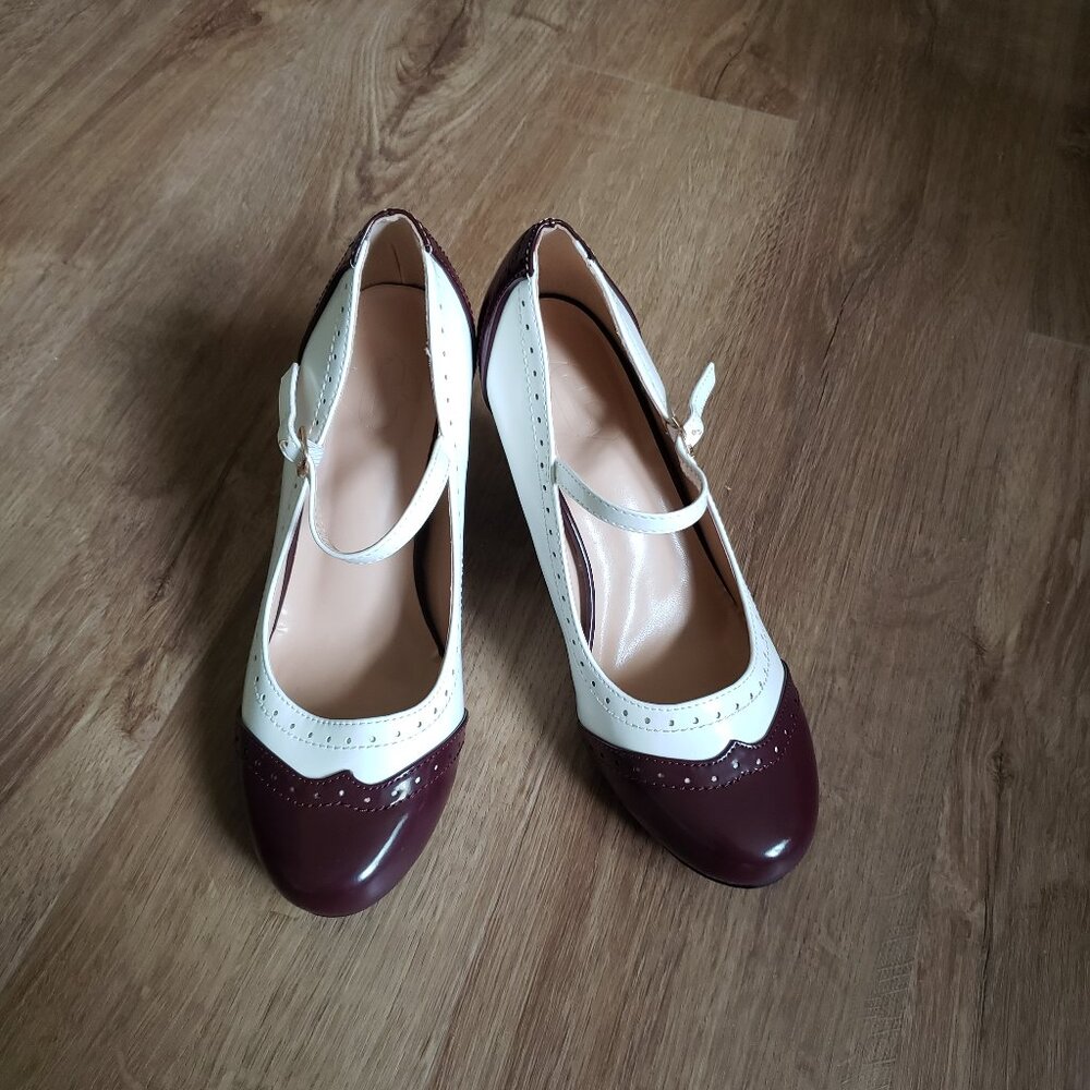 NEW Cuccoo White & Brown Mary Jane Pumps